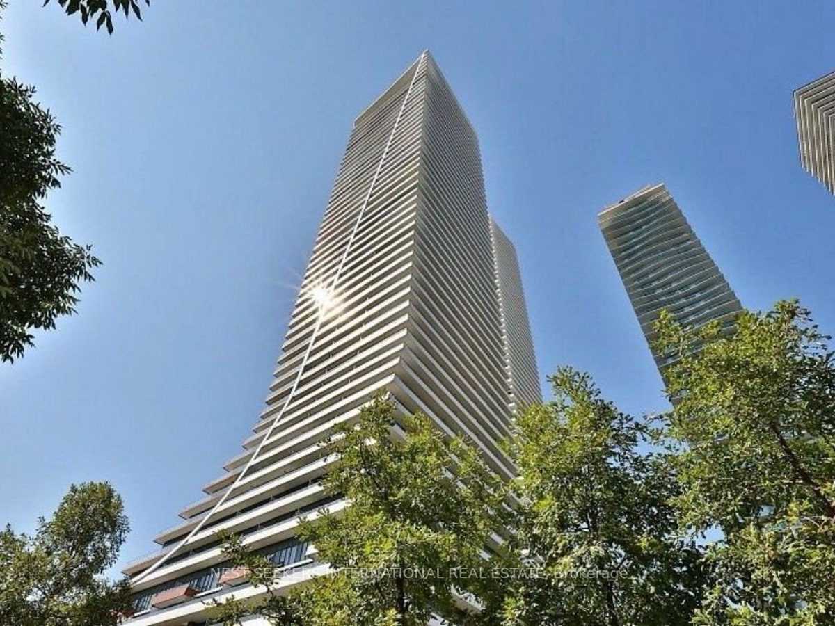 20 Shore Breeze Dr