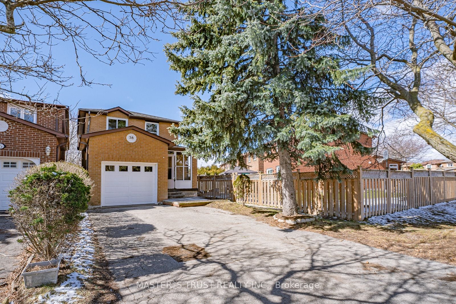 38 Chichester Rd